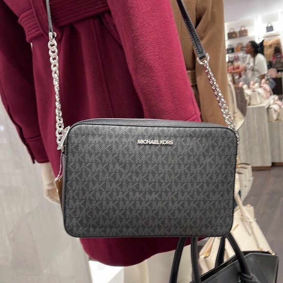 Michael Kors Jet Set Item Large East West Zip Crossbody Black Signature - Picture 3 of 17